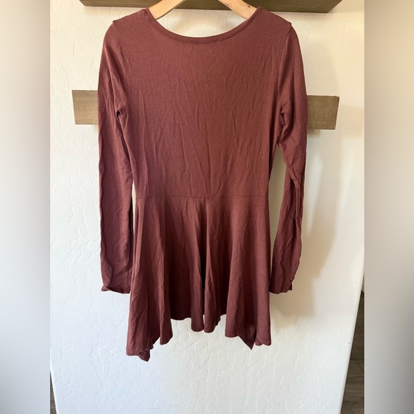 Peruvian Connection|Women's Burgundy|Brown Long Sleeve Top with layered ruffles• - Picture 2 of 10